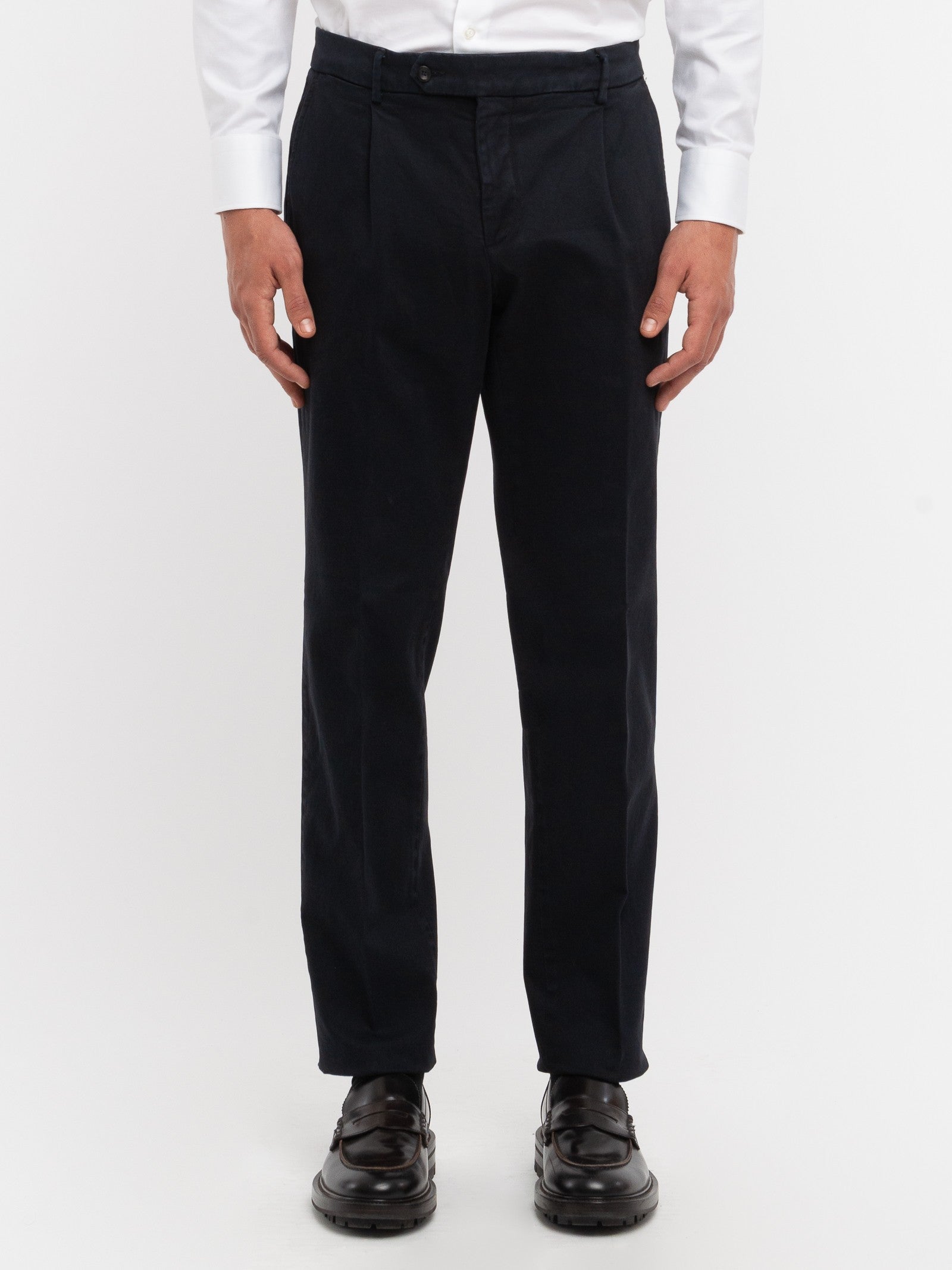 Pantalone pinces gabardina di cotone stretch 44 / BLU