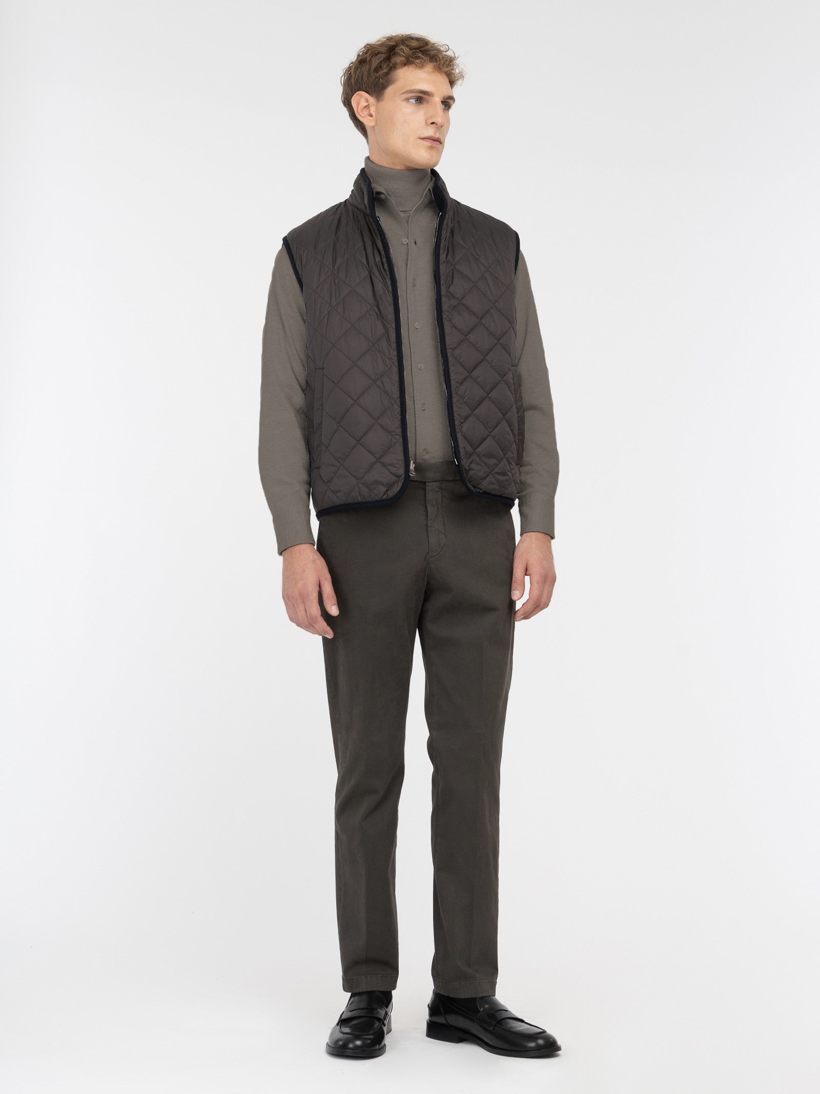 Pantalone slim gabardina di cotone stretch 44 / VERDE