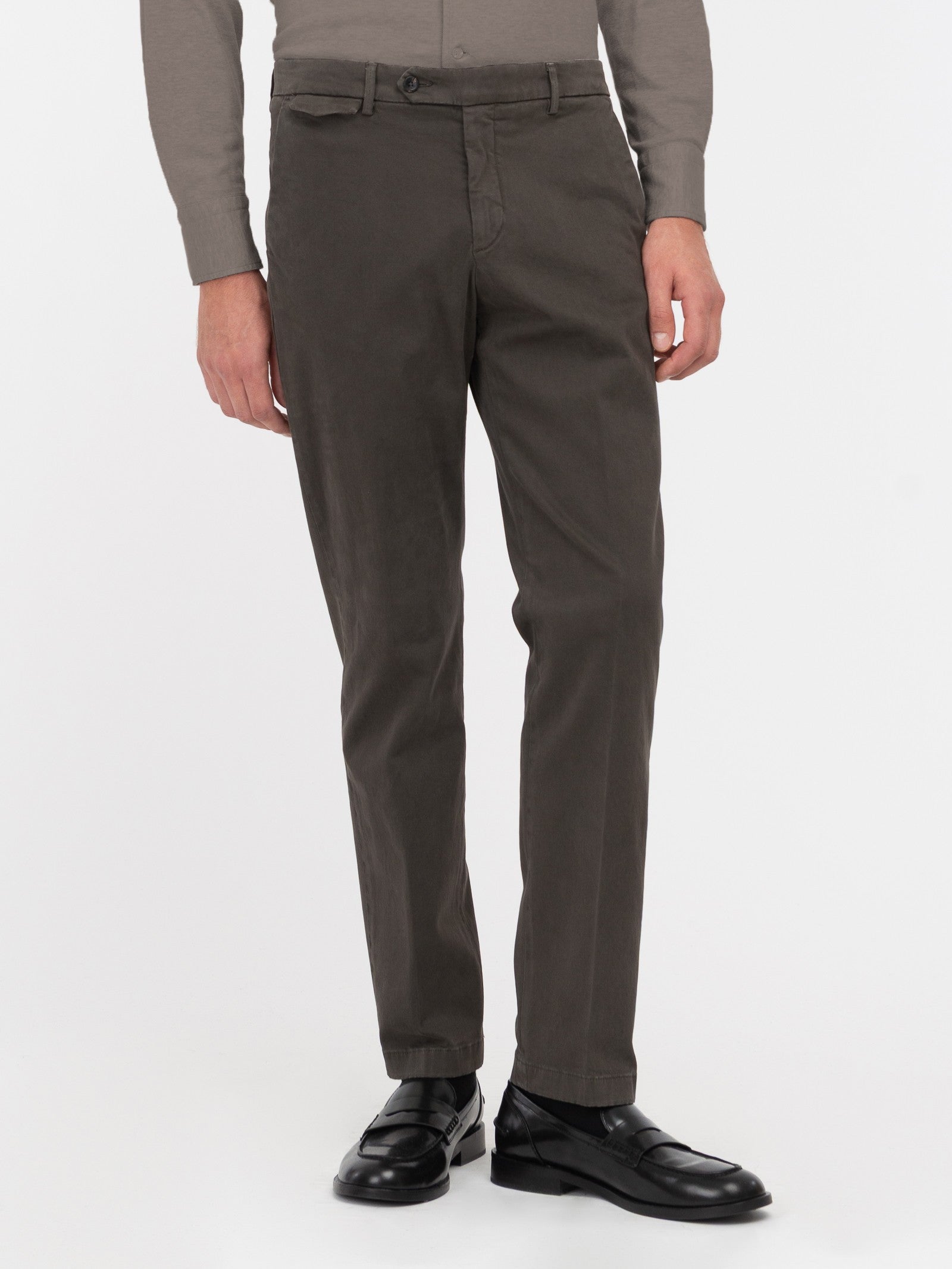 Pantalone slim gabardina di cotone stretch 44 / VERDE