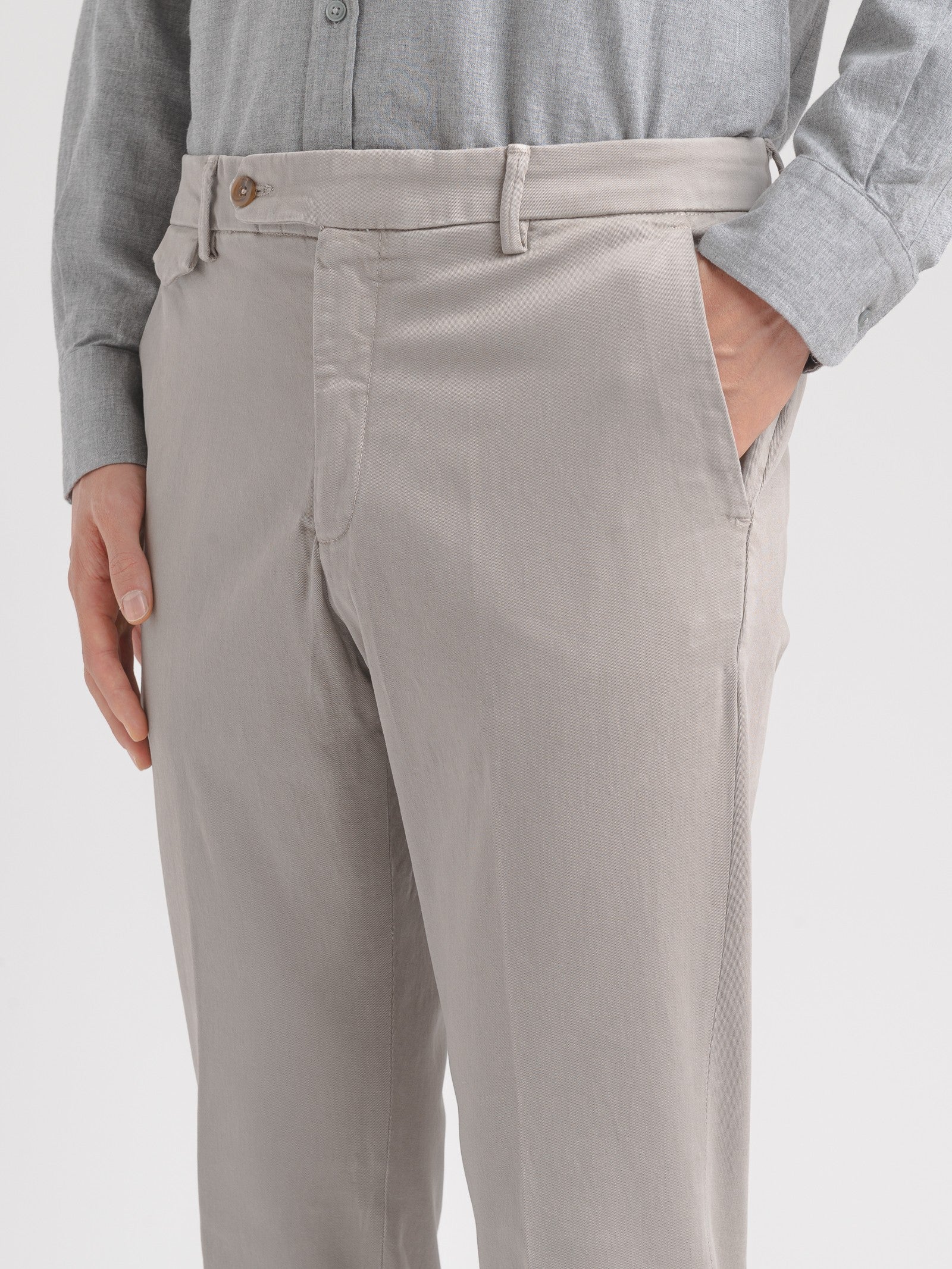 Pantalone slim gabardina di cotone stretch 44 / BEIGE