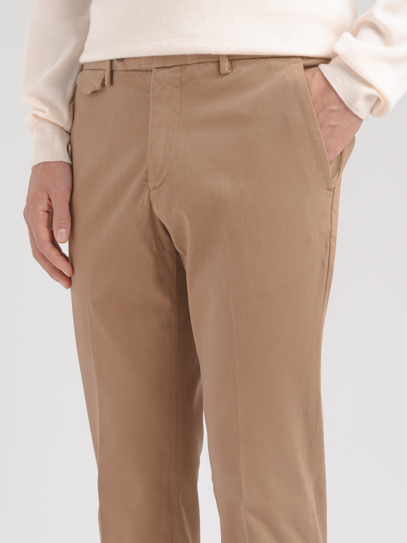 Pantalone slim gabardina di cotone stretch 44 / BEIGE