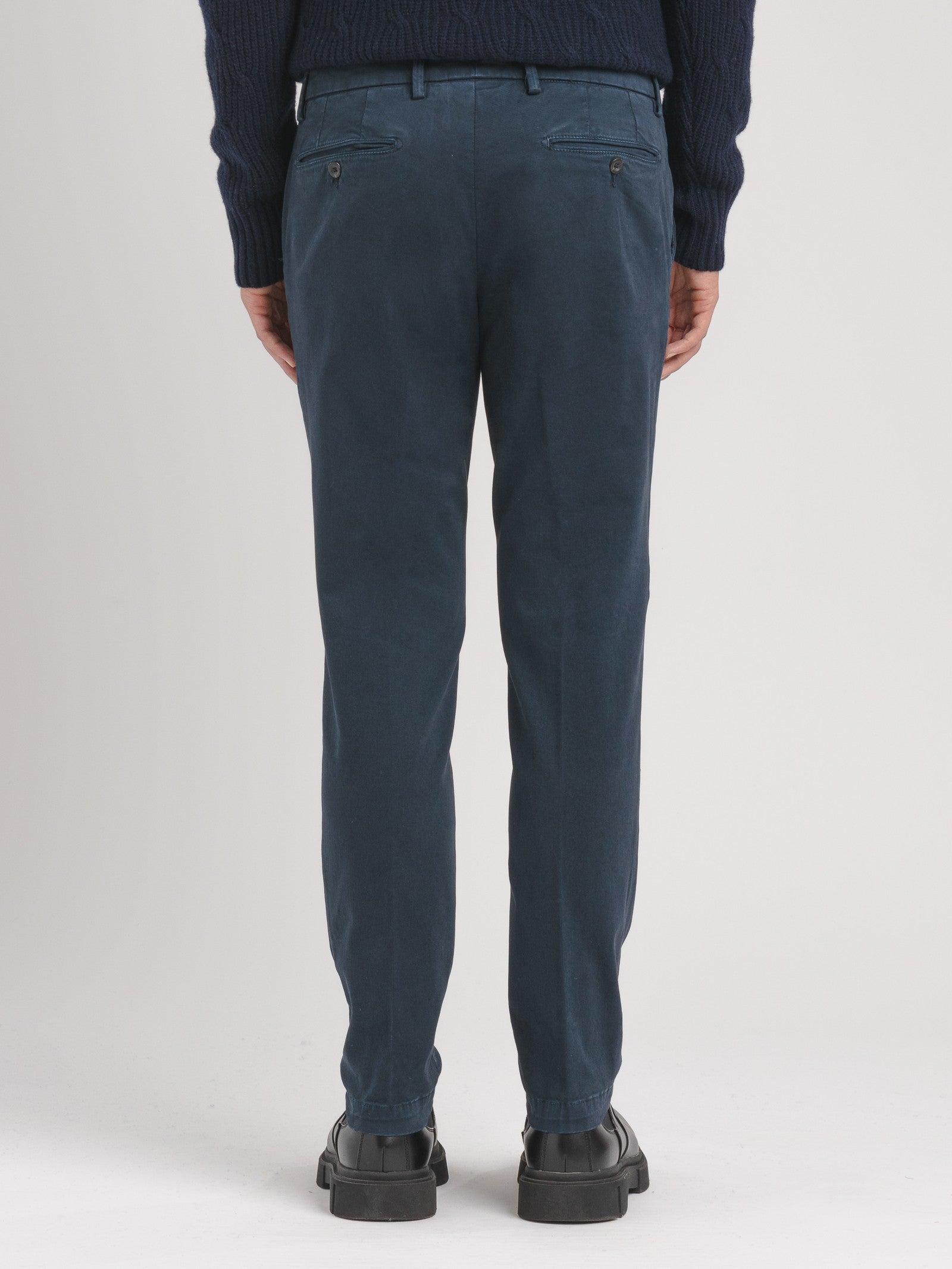 Pantalone slim gabardina di cotone stretch 44 / BLU