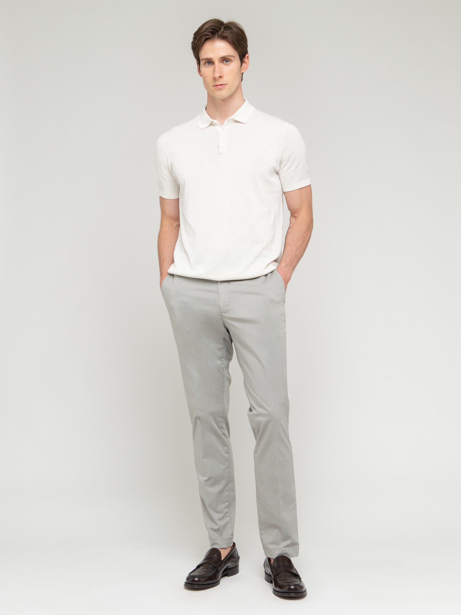 Pantalone slim raso di cotone stretch 44 / GRIGIO