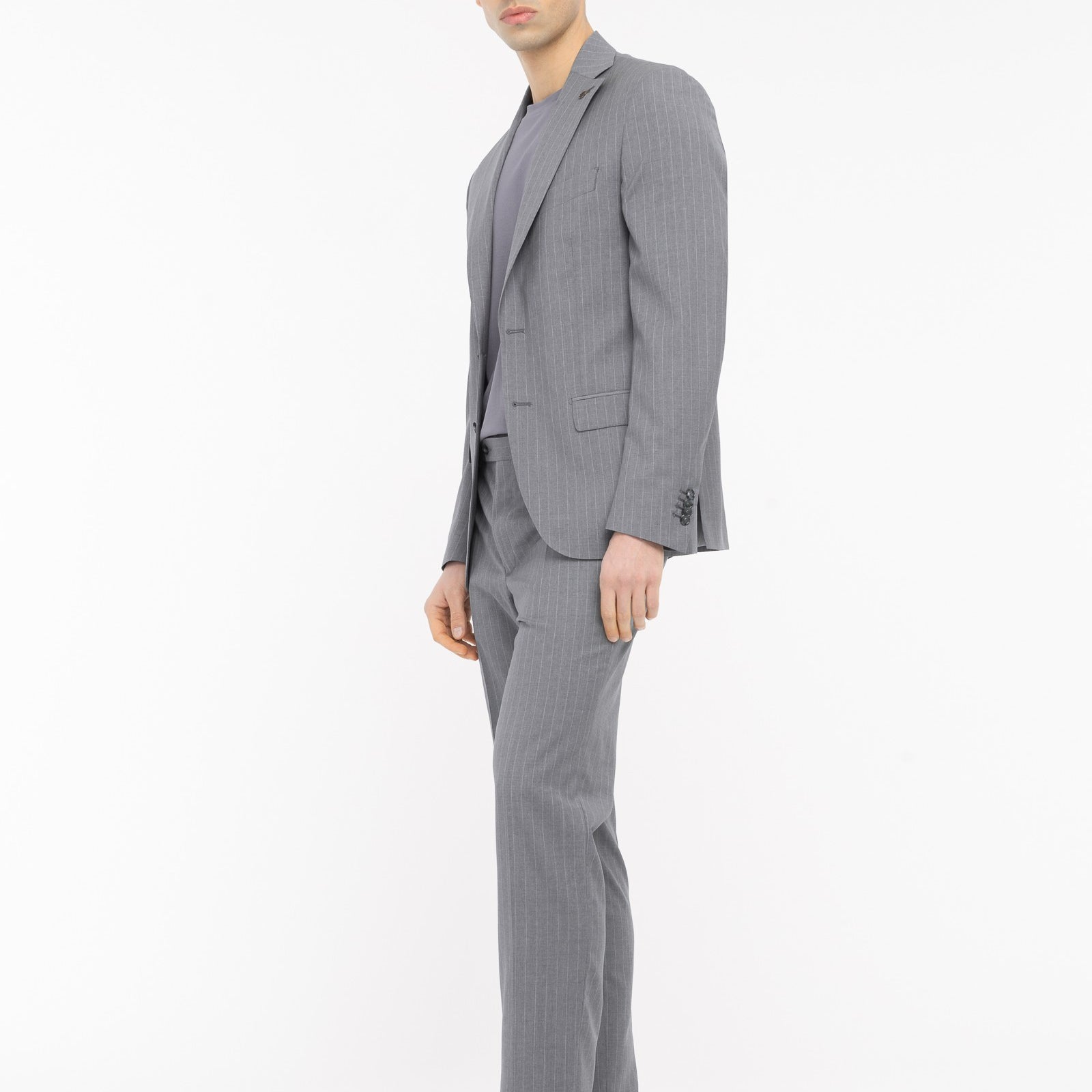 Abito gessato lana vergine super 100`s 44 / GRIGIO