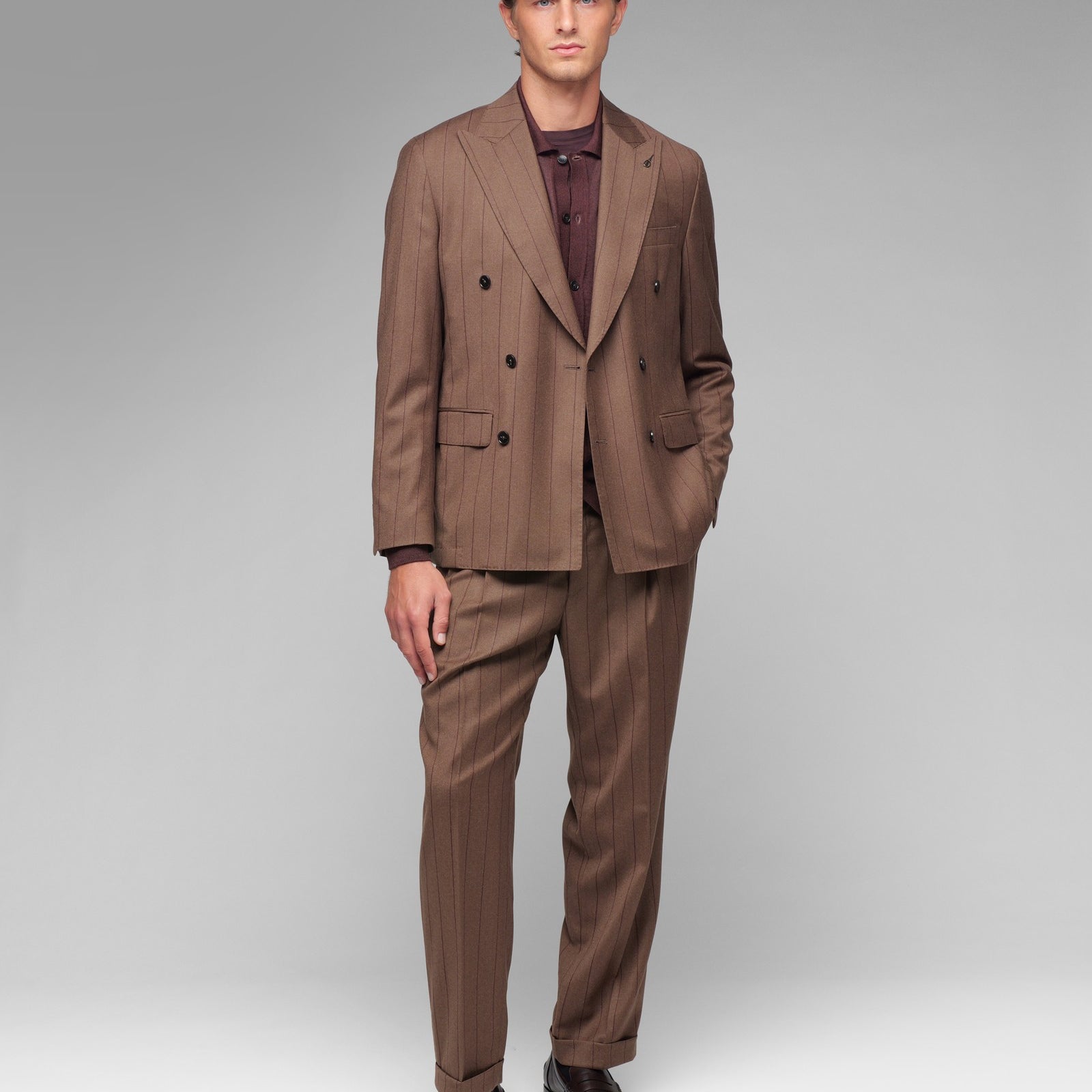 Abito doppiopetto gessato pura lana stretch 44 / MARRONE