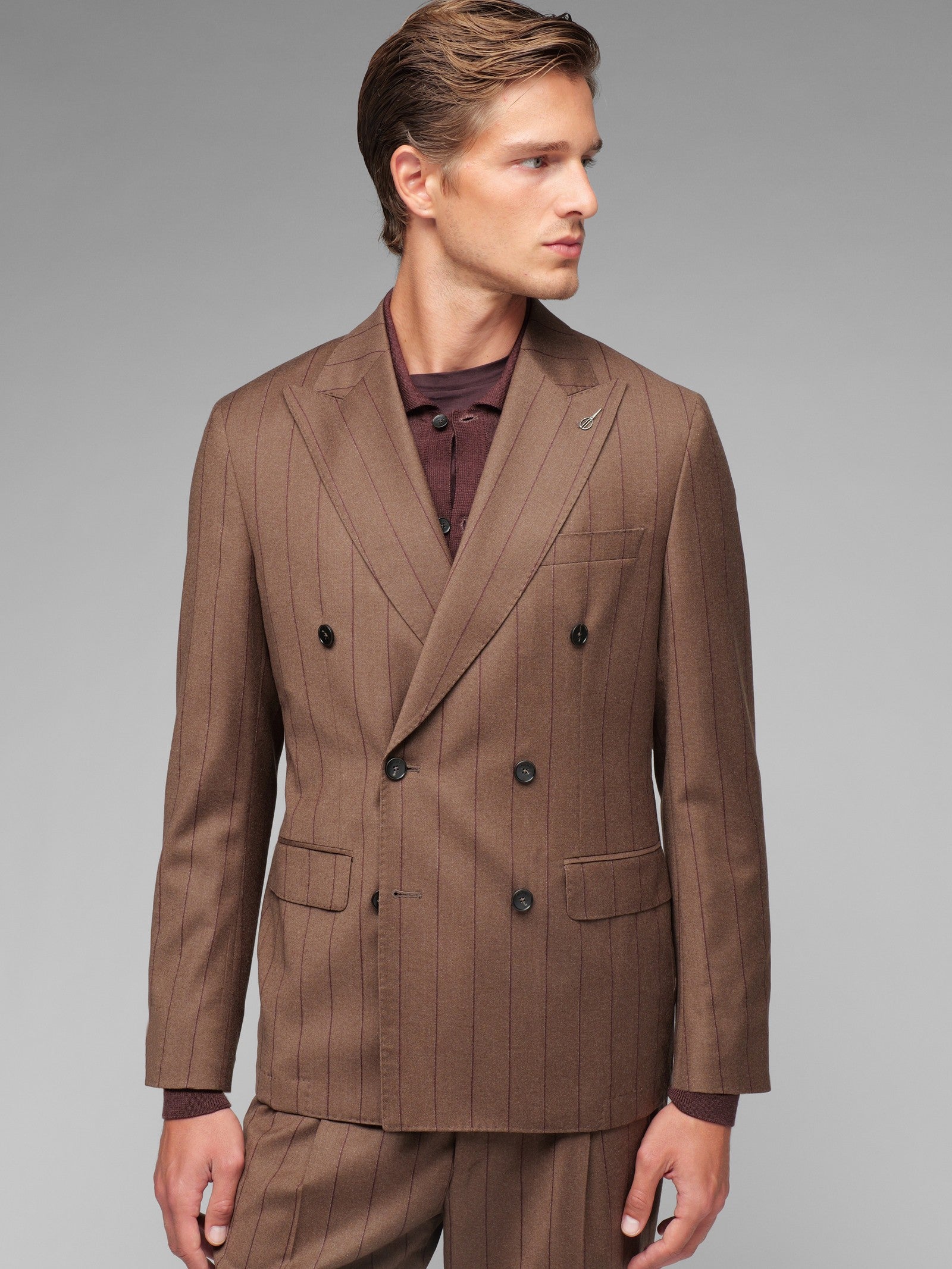 Abito doppiopetto gessato pura lana stretch 44 / MARRONE